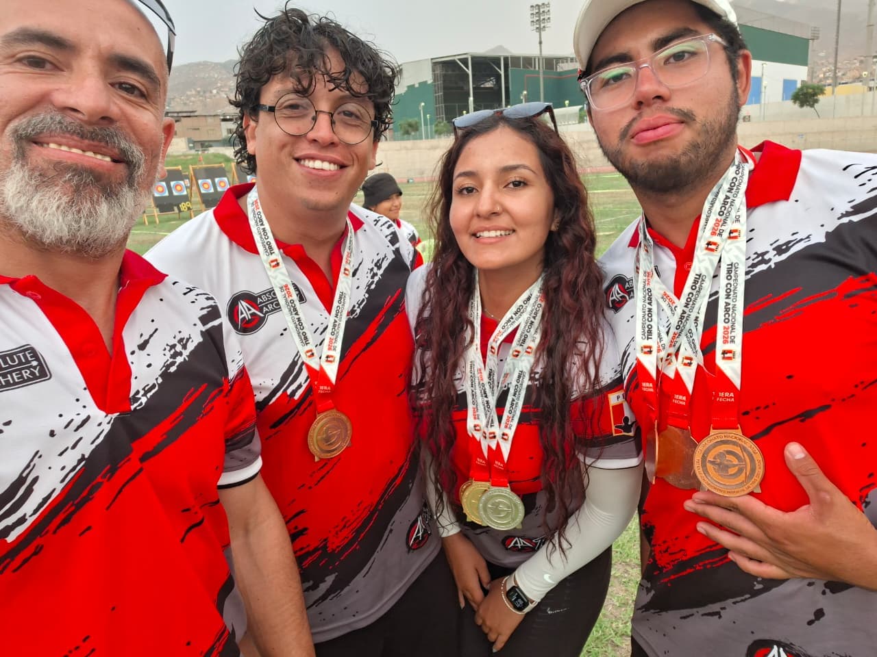 Medallistas de Alpha X Archery Club